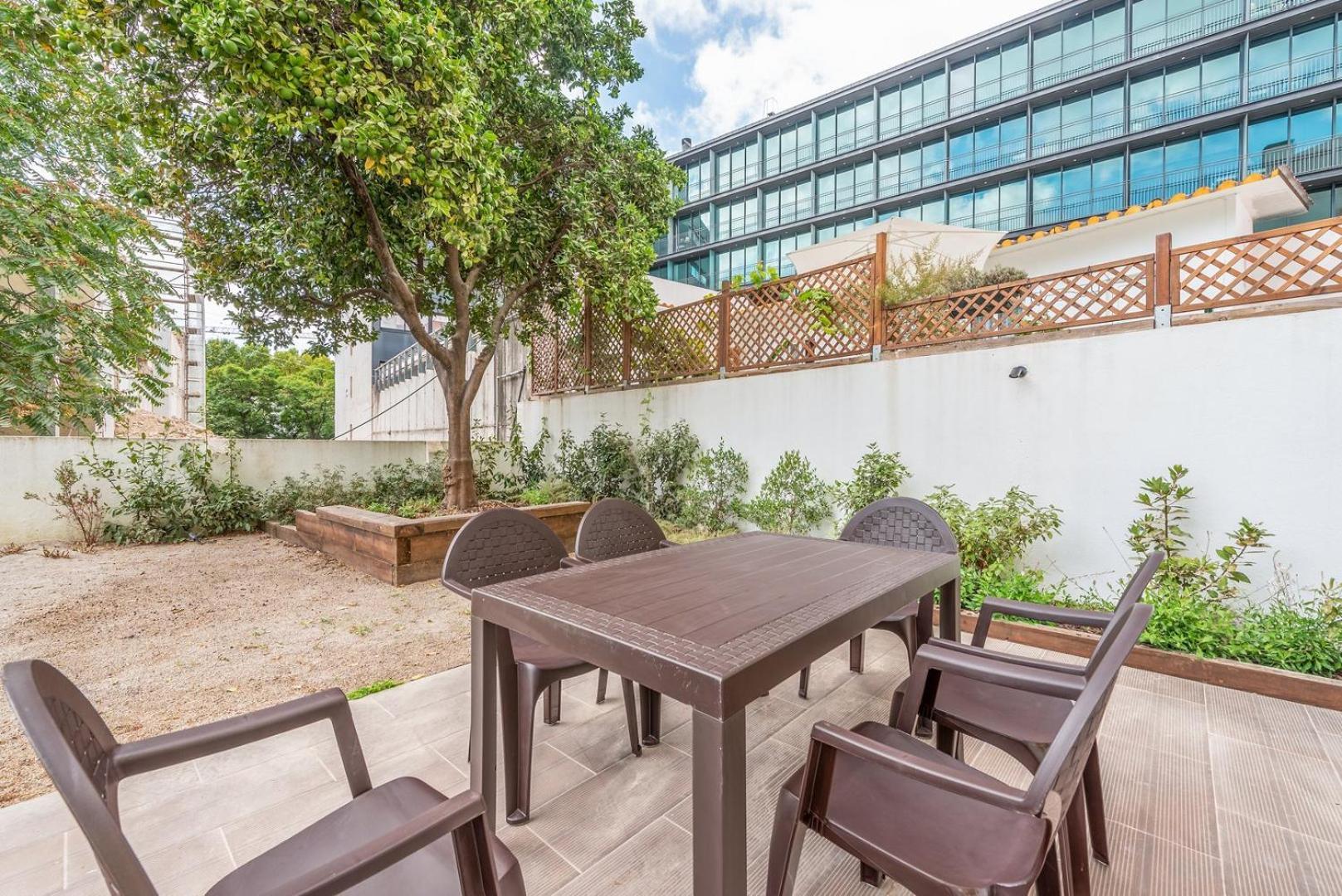 Guestready - Saldanha Building Garden Apartment Lisbon Exterior photo
