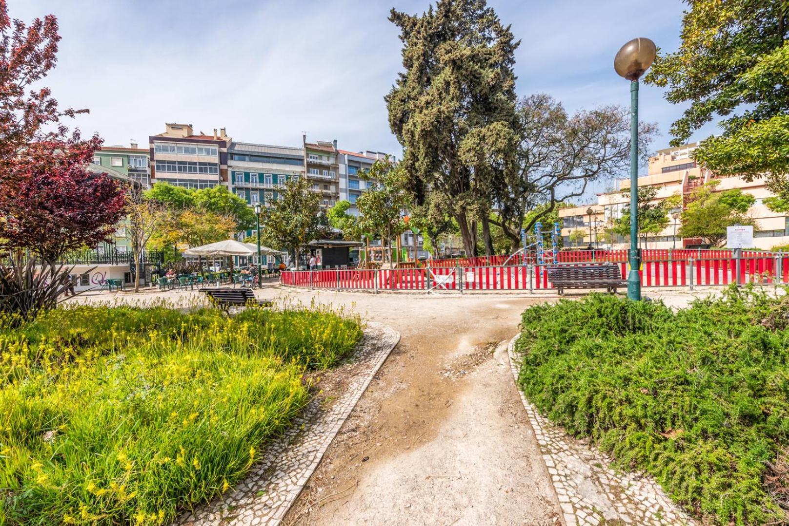 Guestready - Saldanha Building Garden Apartment Lisbon Exterior photo
