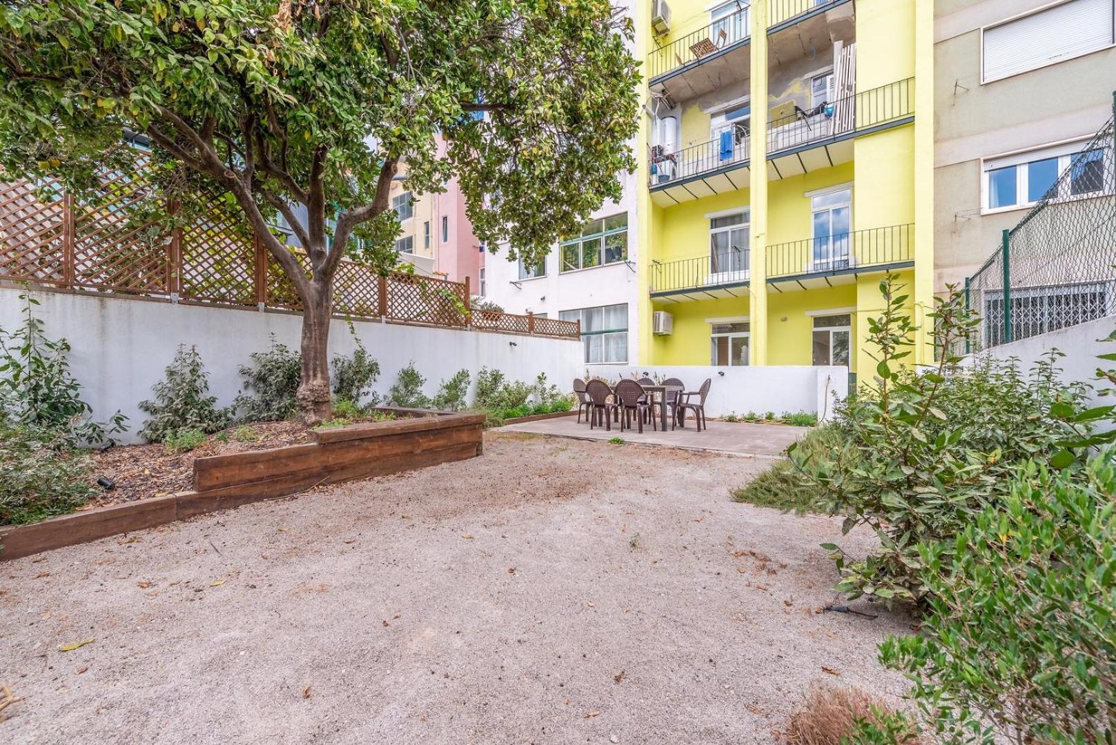 Guestready - Saldanha Building Garden Apartment Lisbon Exterior photo