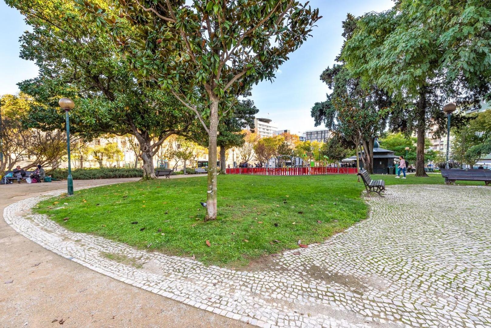 Guestready - Saldanha Building Garden Apartment Lisbon Exterior photo